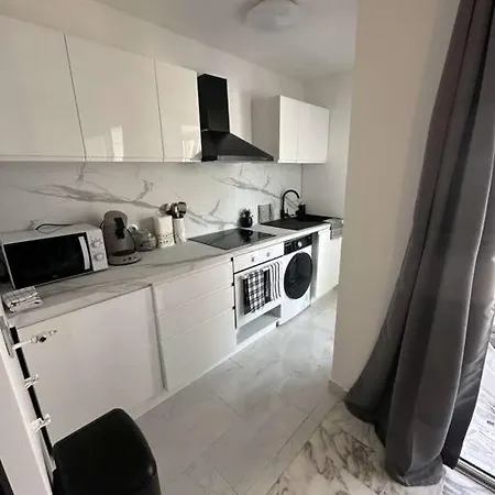 Joli Studio Centre Proche Des Plages 아파트 칸느